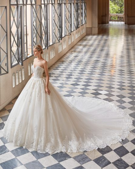 Kerala brudklänning från Martha Blanc - Bild 1