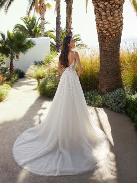 8137 Cosmobella brudklänning - Bild 4