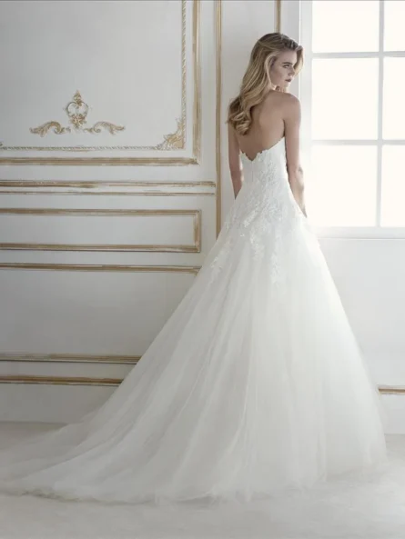 Piera Pronovias brudklänning - Bild 2