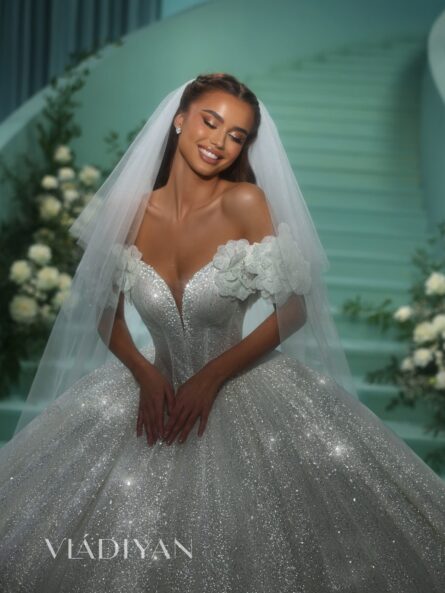 Bröllopsklänning FS2615 från Vladiyan - Bild 2