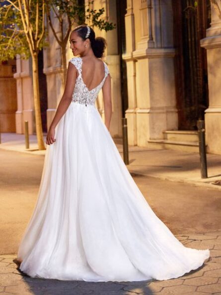 PEARLY Brudklänning Pronovias - Bild 2