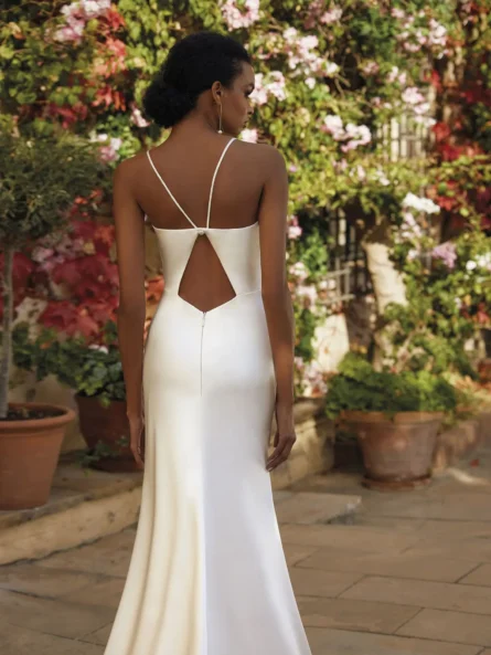 White One ANEKA bröllopsklänning - Bild 3