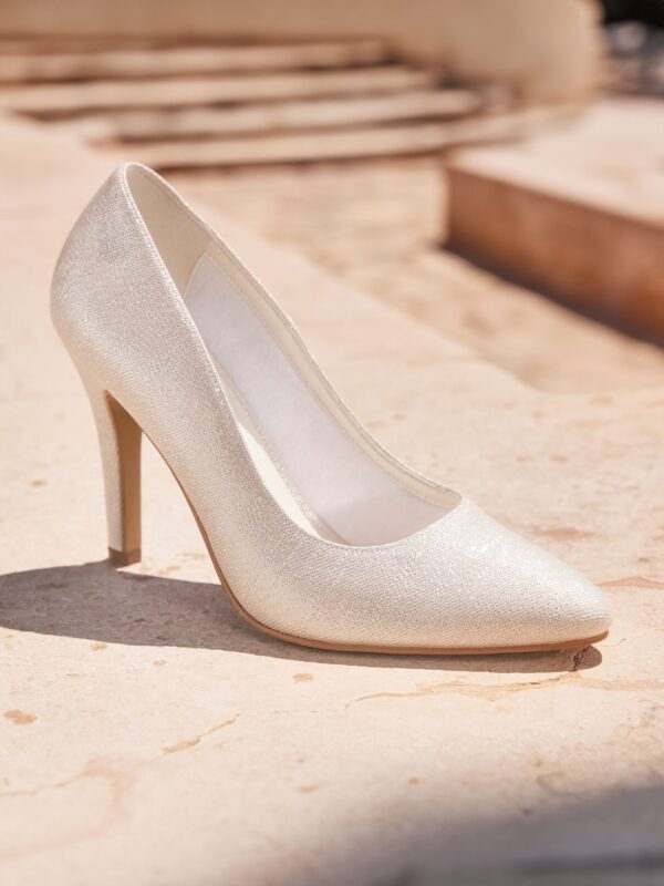 avalia-bridal-shoes-goldy-gold-_2_-scaled-1.jpg