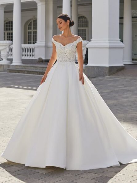 Faye Pronovias Brudklänning - Bild 1