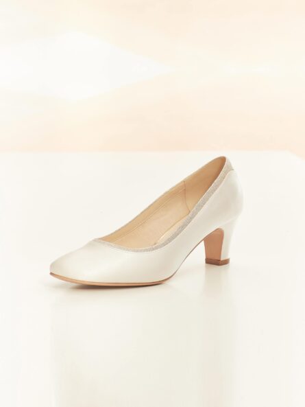 Mandy brudskor från Bianco Evento - Bild 2