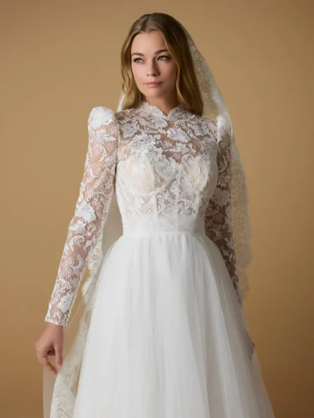 Nicole Milano Meish brudekjole