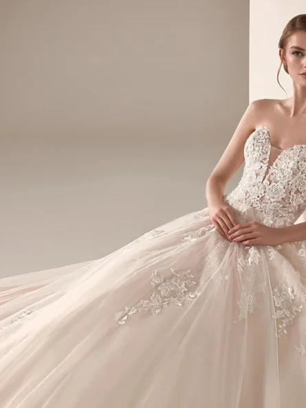 Pronovias Nalon brudklänning - Bild 4