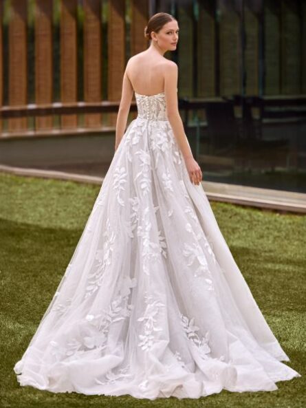 Pronovias Sibila bröllopsklänning - Bild 3