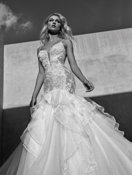 Vienis brudklänning Pronovias - Bild 1