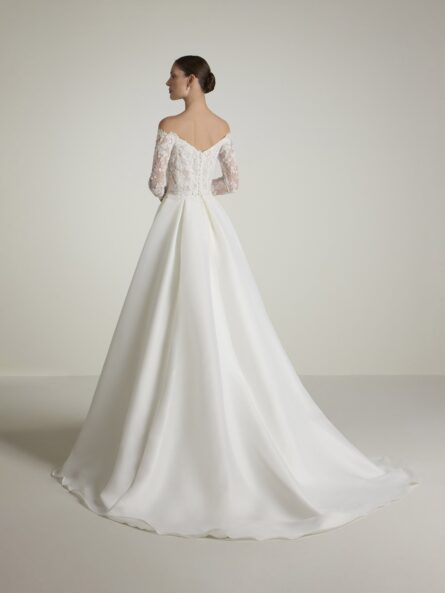 St Patrick Creation brudklänning - Image 3