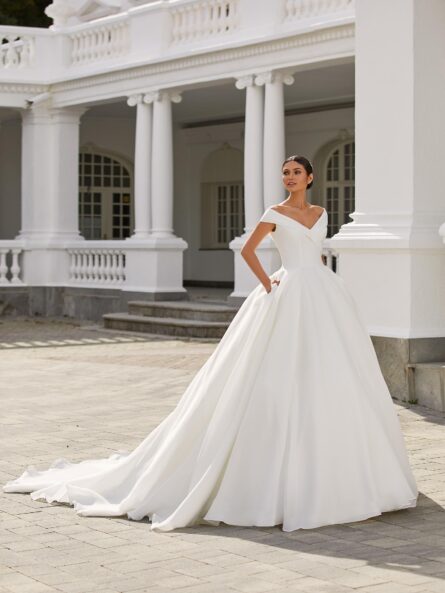 Pronovias Farrah bröllopsklänning - Bild 3