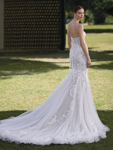 Pronovias Galyn bröllopsklänning - Bild 3