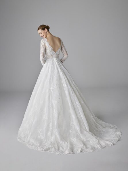Pronovias Paradis bröllopsklänning - Bild 2